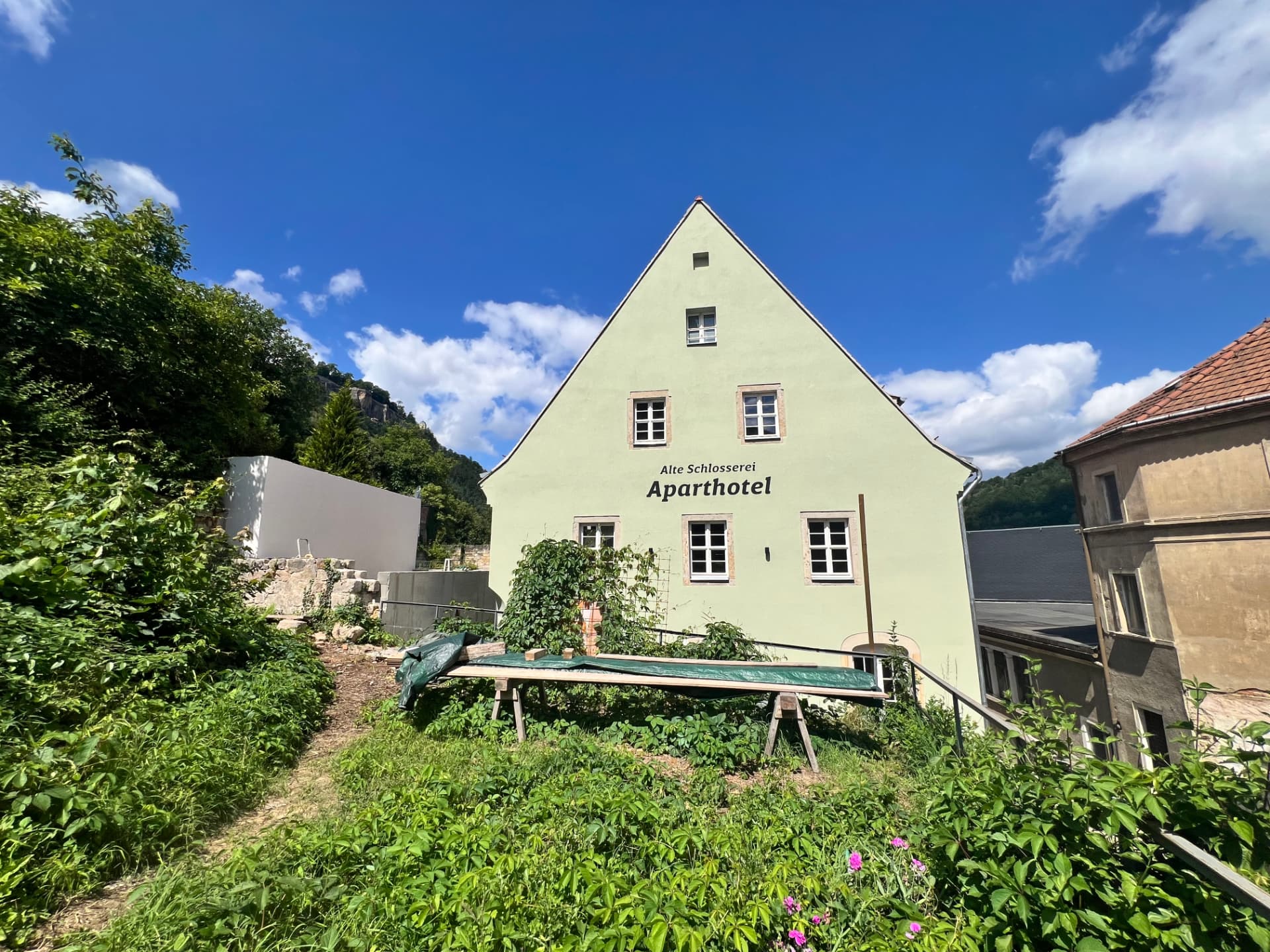 Goethestraße 4, Königstein: Außenansicht des Aparthotels Alte Schlosserei